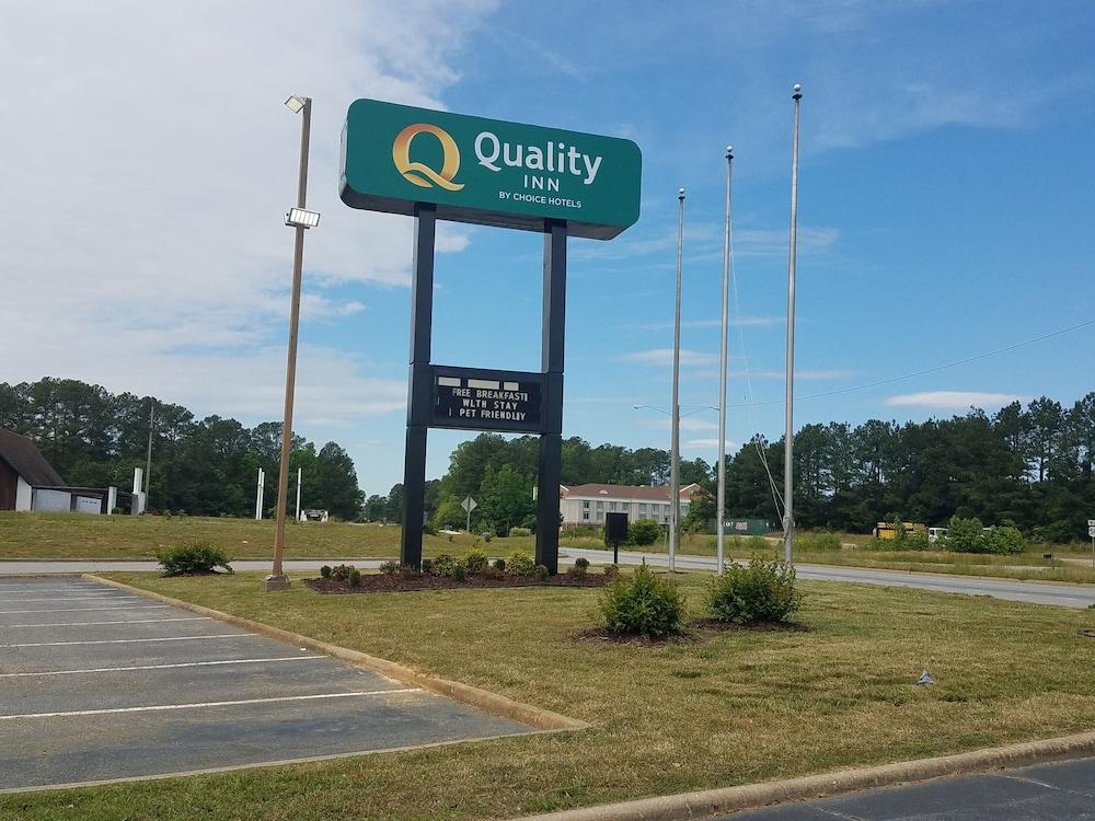 Quality Inn Emporia Bagian luar foto
