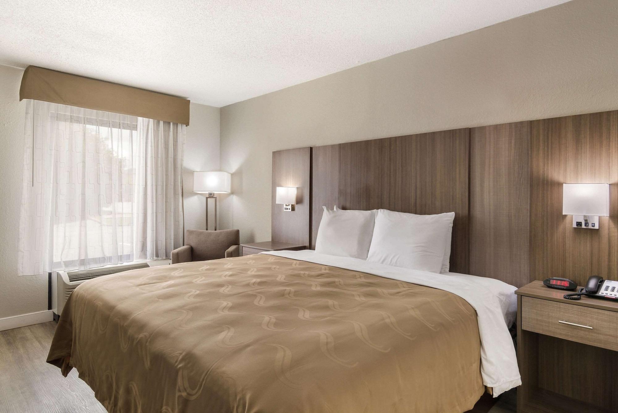 Quality Inn Emporia Bagian luar foto