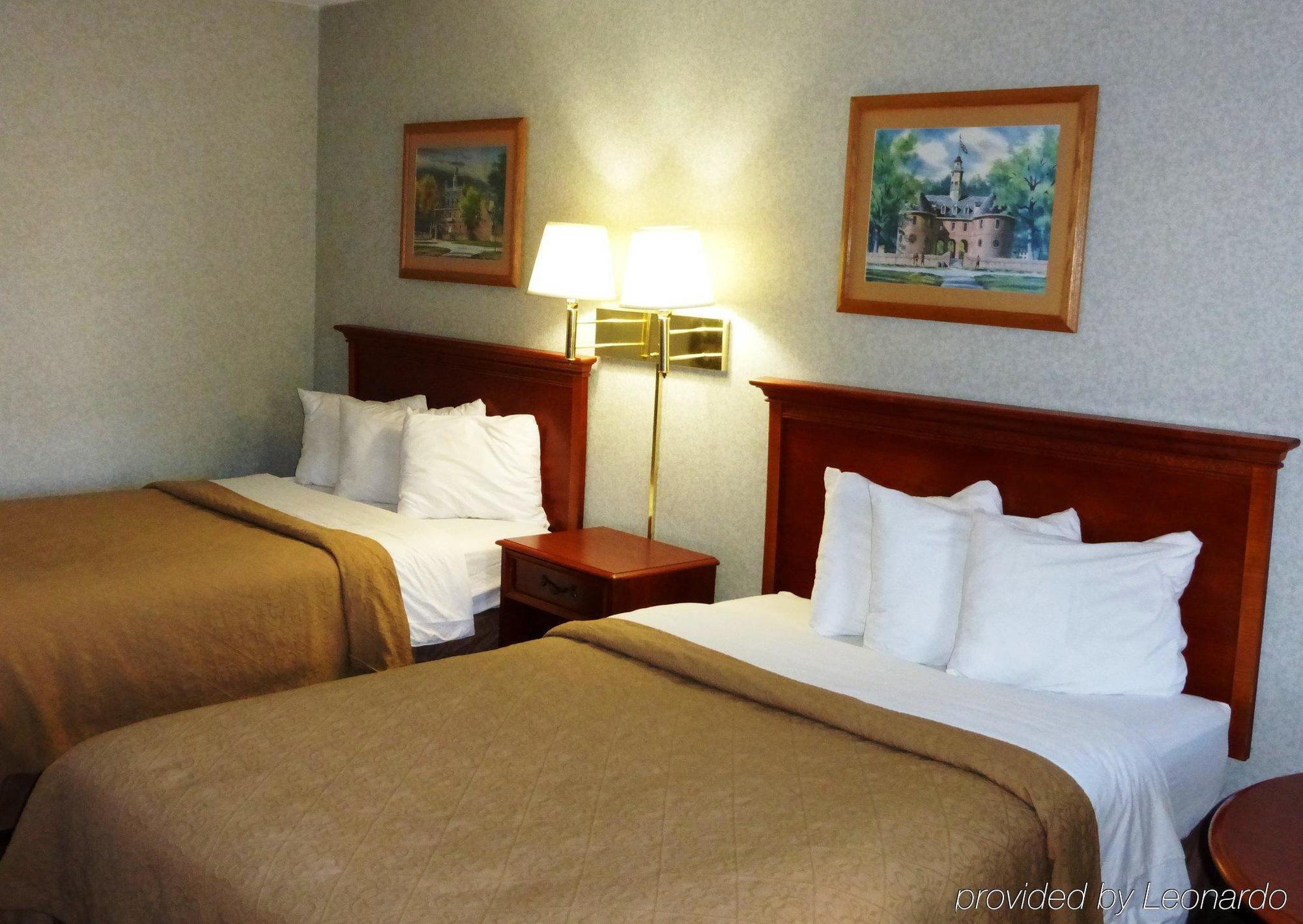 Quality Inn Emporia Bagian luar foto